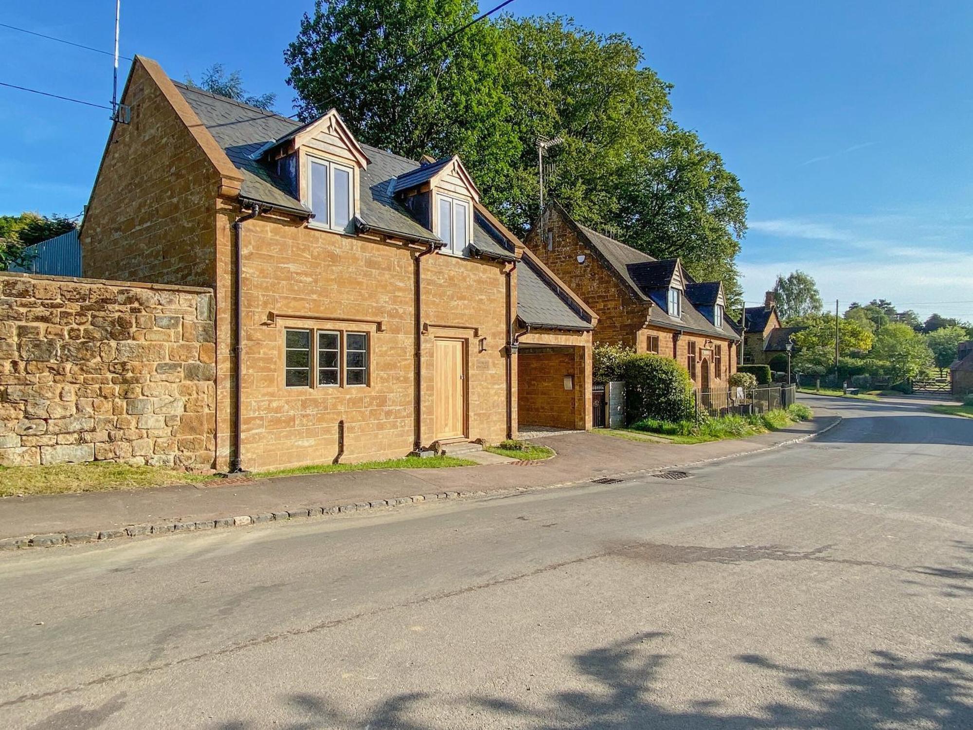 Finch Cottage Farnborough  Kültér fotó